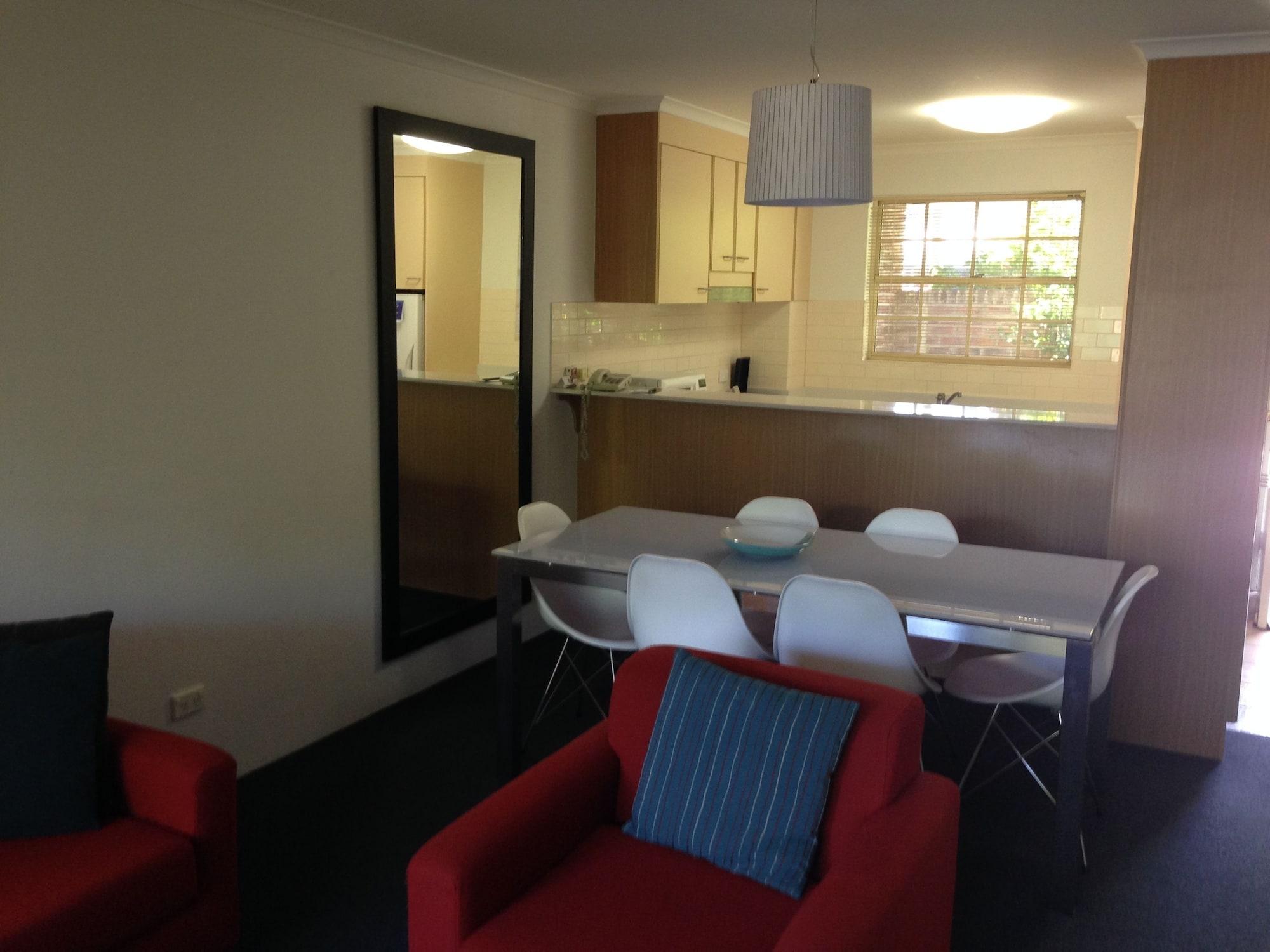 Adina Serviced Apartments Canberra Kingston Εξωτερικό φωτογραφία
