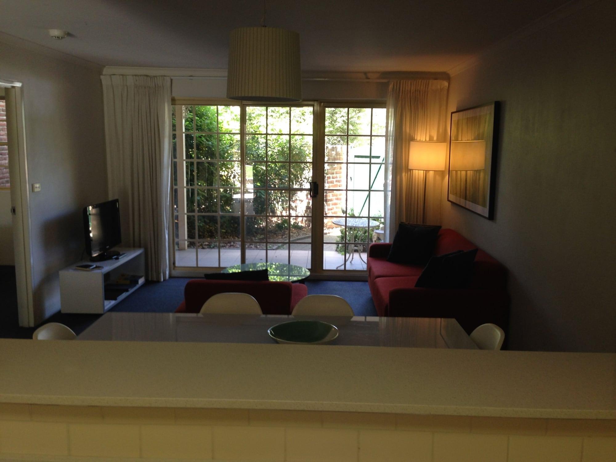 Adina Serviced Apartments Canberra Kingston Εξωτερικό φωτογραφία