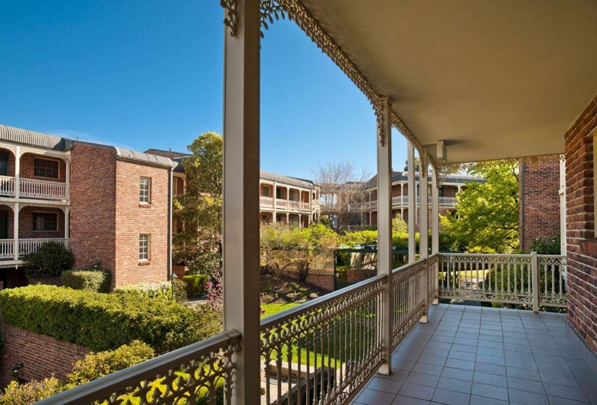 Adina Serviced Apartments Canberra Kingston Εξωτερικό φωτογραφία